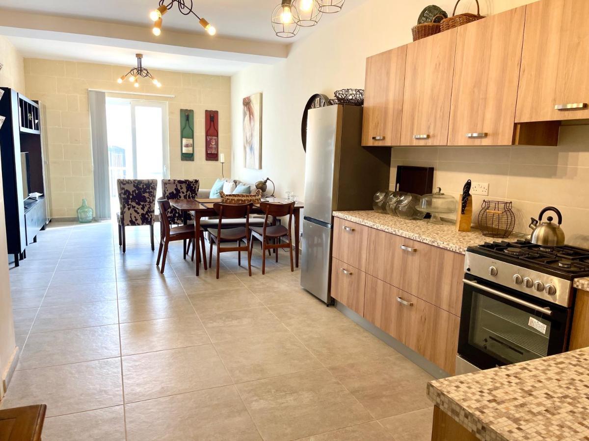 Ta Phyllis - Apartments & Villas With Sunset & Sea Views Għajnsielem Eksteriør bilde