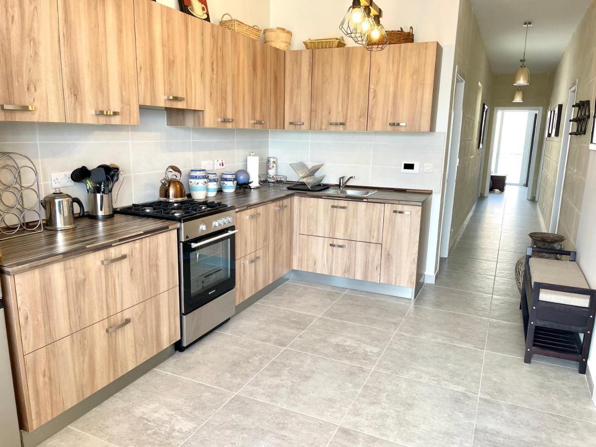 Ta Phyllis - Apartments & Villas With Sunset & Sea Views Għajnsielem Eksteriør bilde